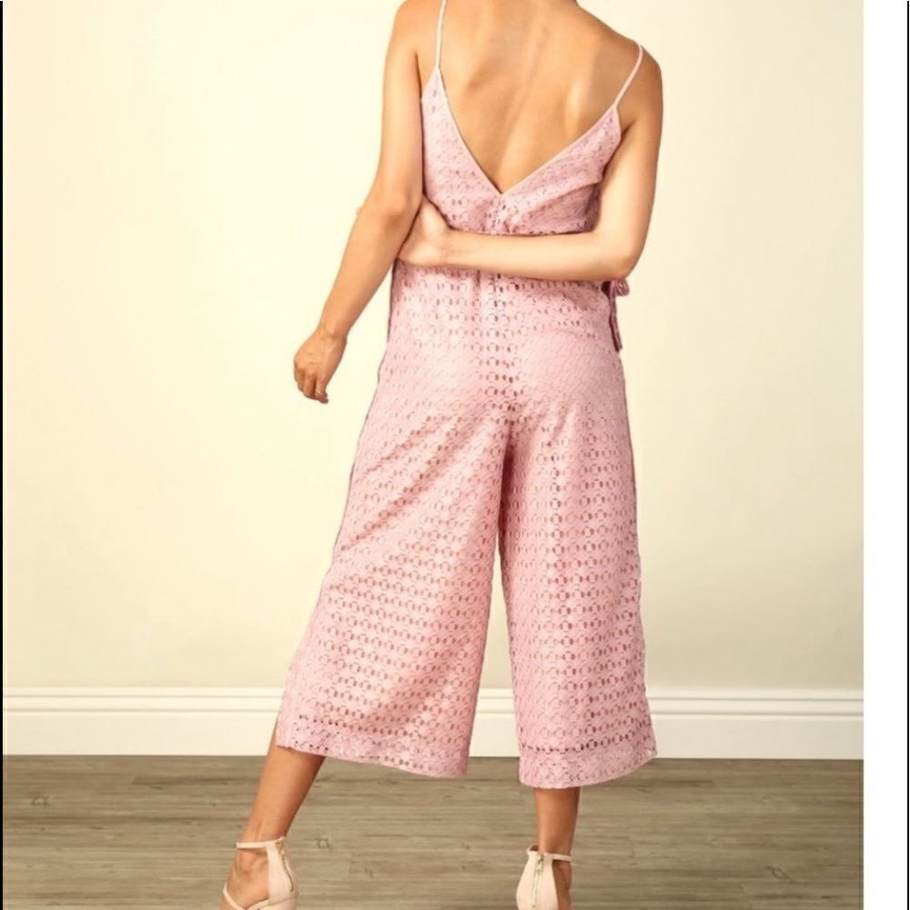 LINE & DOT Sleeveless Belted Pink Jumpsuit.Sz S,M
